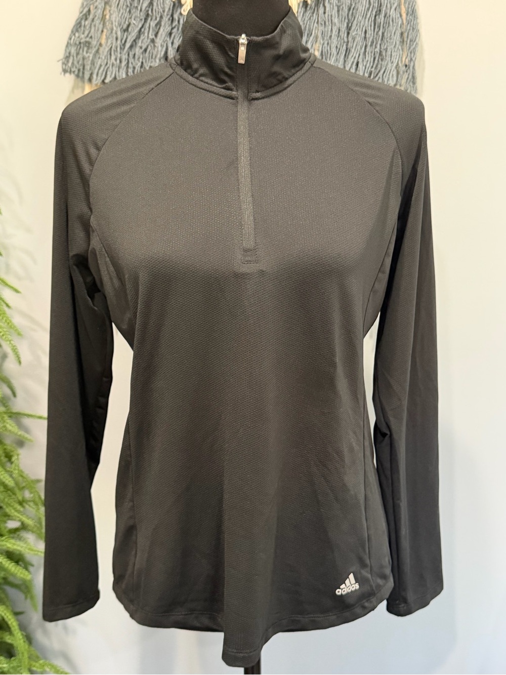 Adidas Quarter Zip Pullover M Lightweight Athletic Top Black Medium